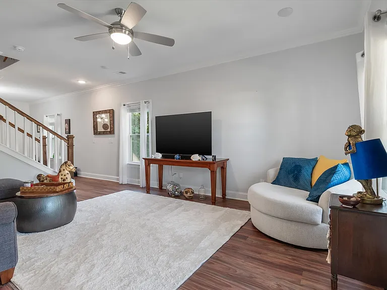 1420 Widows Ct — Photo 6