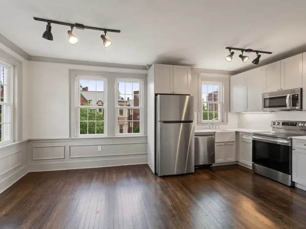 10 Dana St APT 7, Cambridge, MA 02138
