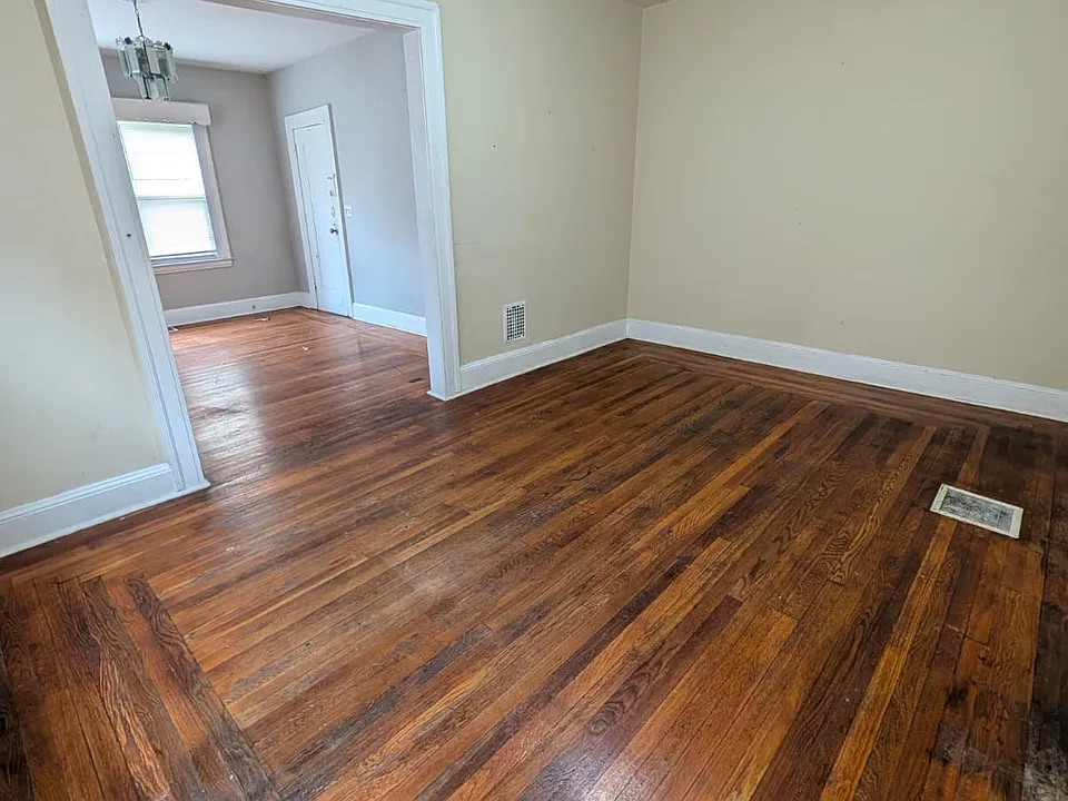 31 Mead St #1R