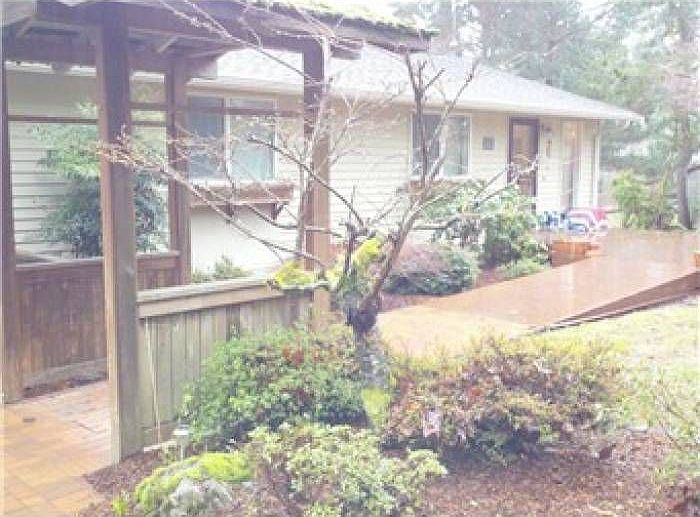 1st image of 5645 E Hillcrest Dr