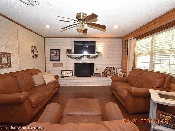 2nd image of 3018 Bluff Drive Pl