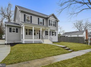 9903 Mayfield Dr, Bethesda, MD 20817