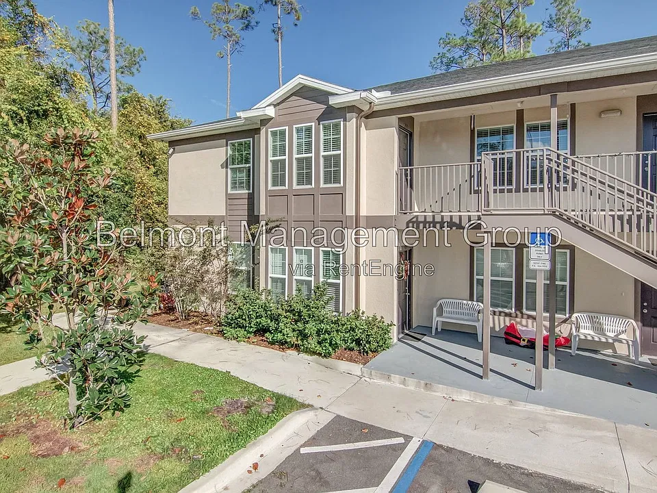 272 Hart Ln #202