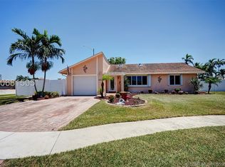 8900 NW 14th St, Pembroke Pines, FL 33024