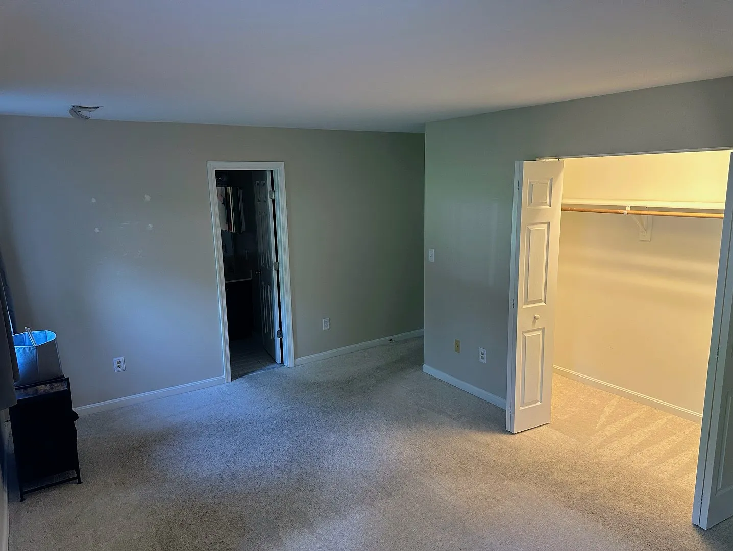 2 bed, 1200 sqft, $1,500 — Photo 3