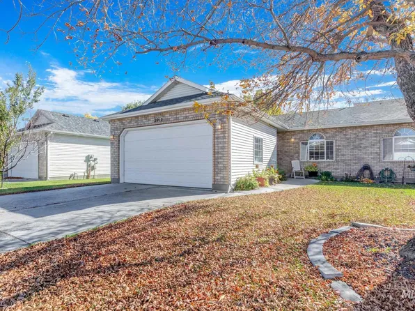 2912 Oakhaven Cir, Idaho Falls, ID 83406