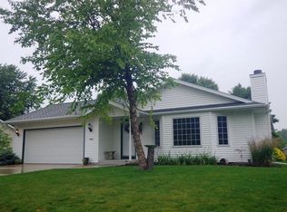 6820 Sunset Rd, Kohler, WI 53044