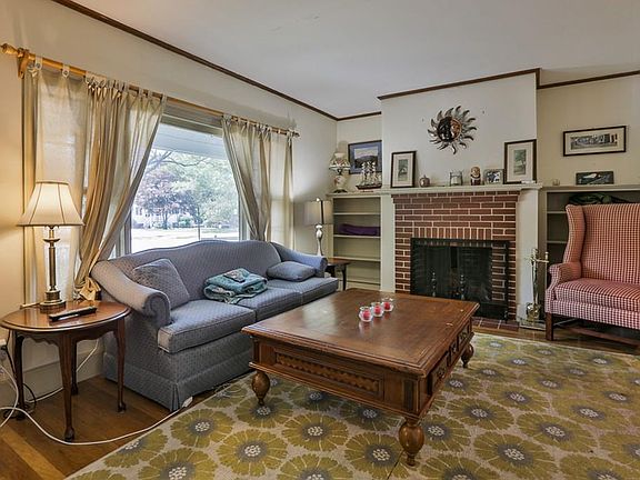 5th image of 28 Highland Ave