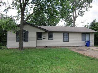 406 Milam Dr, Euless, TX 76039