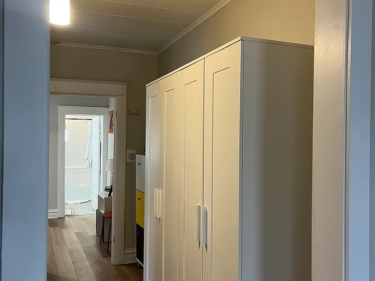 439 N Emerson St — Photo 8