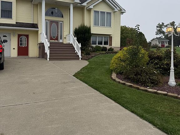 2nd image of 260 Brookside Dr