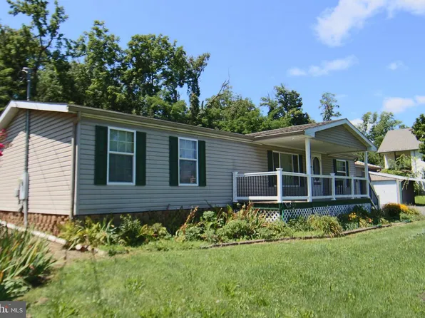 678 Front St, Enola, PA 17025