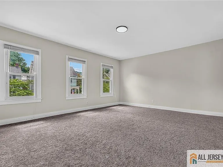 38-40 Brunswick Ave #2 — Photo 2