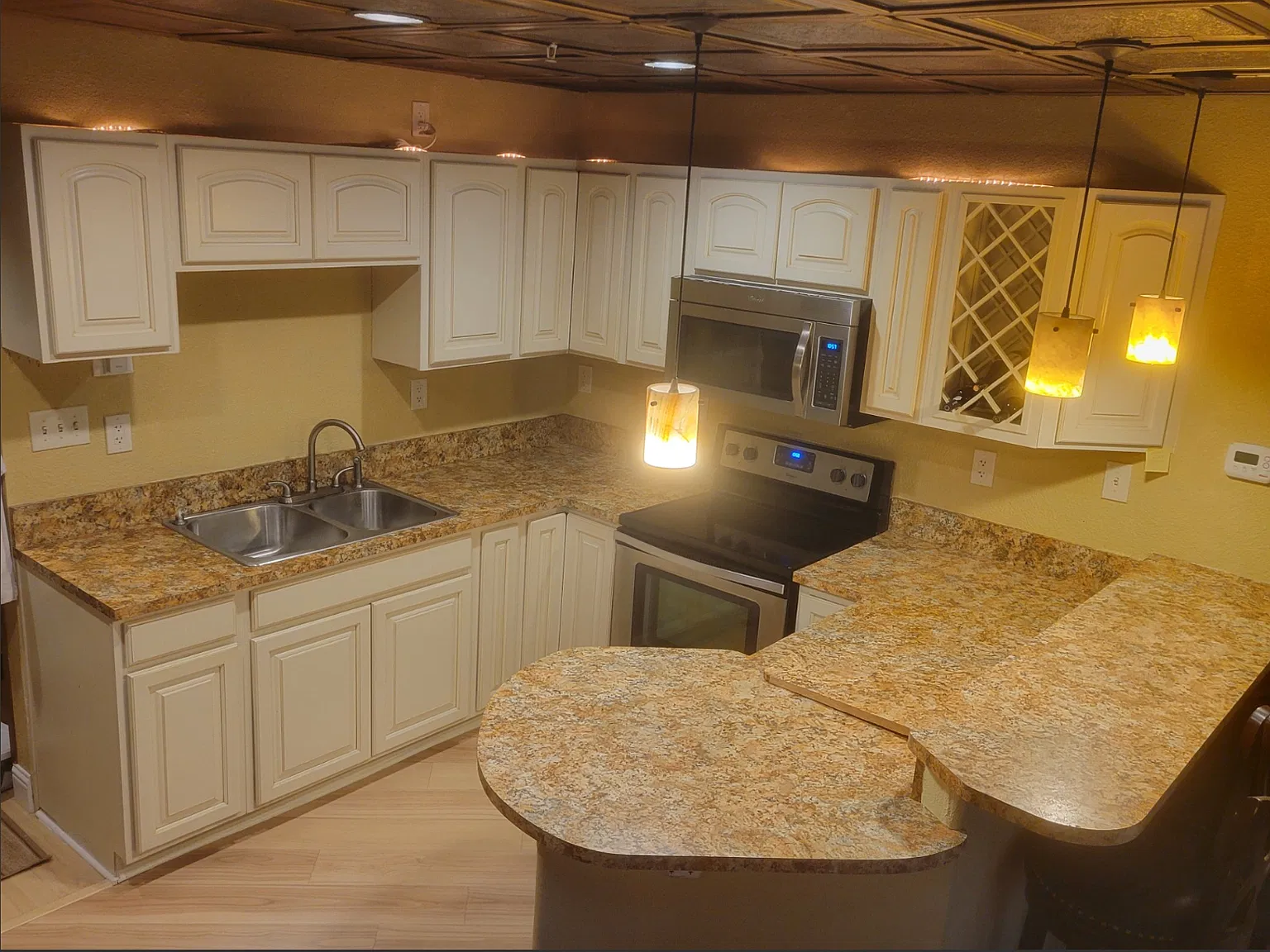 1 bed, 713 sqft, $1,500 — Photo 2