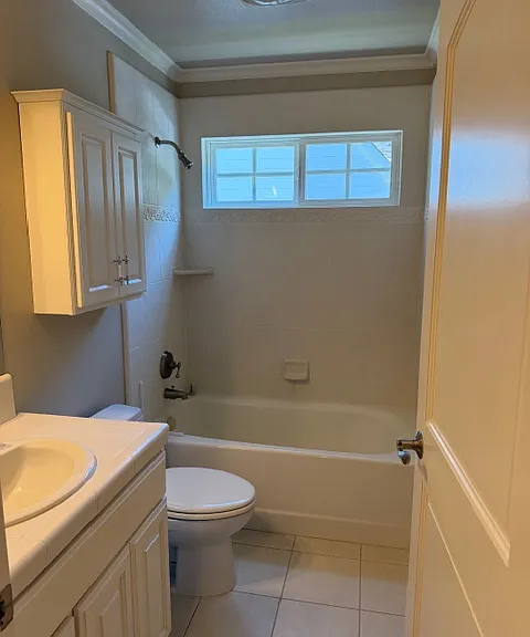 1078 Byerley Ave — Photo 36