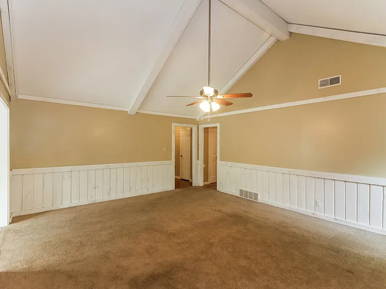 6708 Henredon Dr — Photo 8