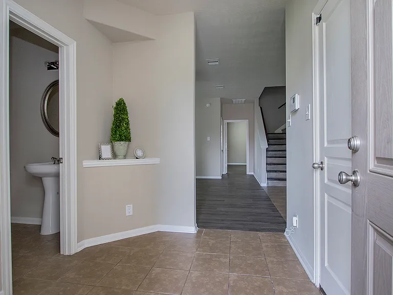 2209 Onyx Ct — Photo 7