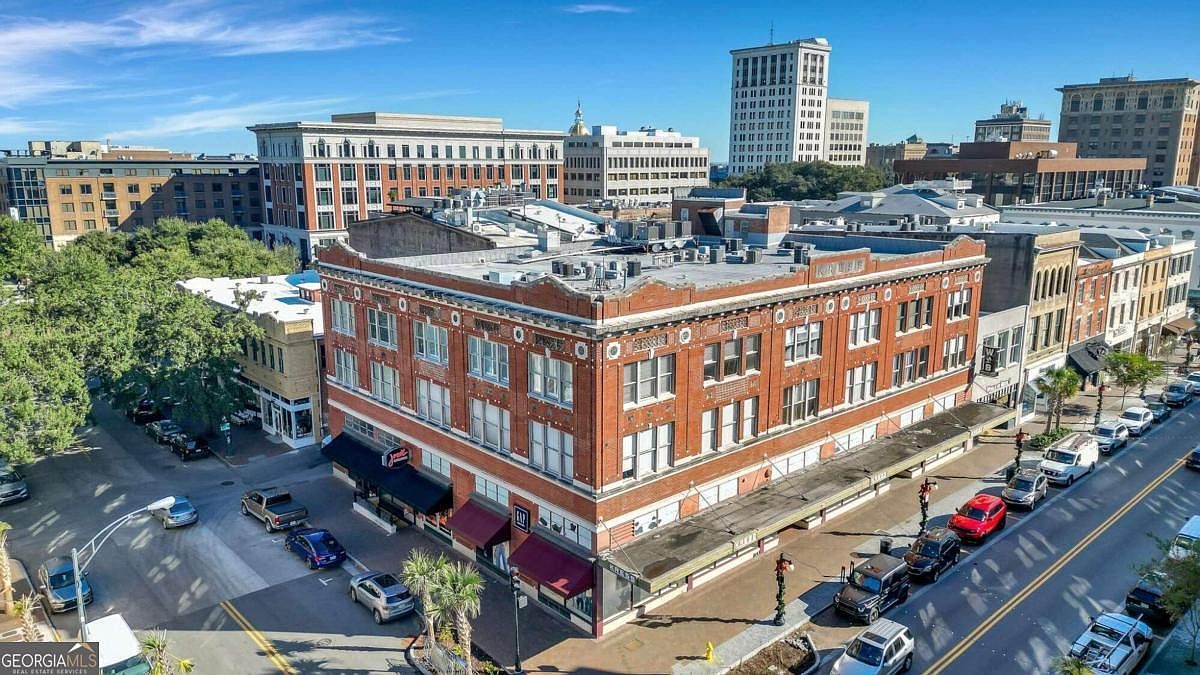122 W Broughton St 300, Savannah, GA 31401 Zillow
