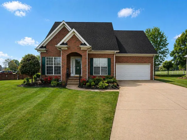 150 Prestwick Ct, Bowling Green, KY 42103
