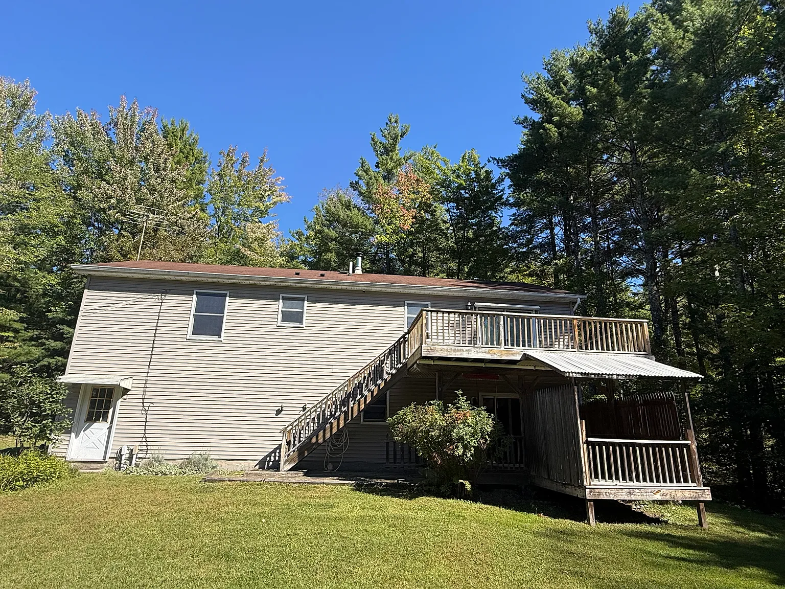 3 bed, 2.5 bath, 2028 sqft, $3,200 — Photo 4