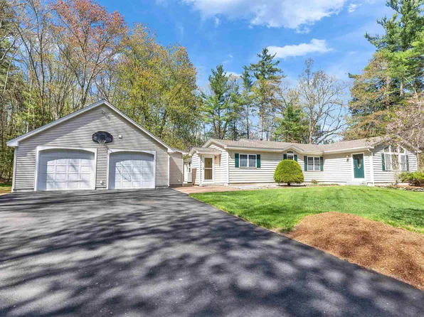 78 Meadowcrest Drive, Bedford, NH 03110