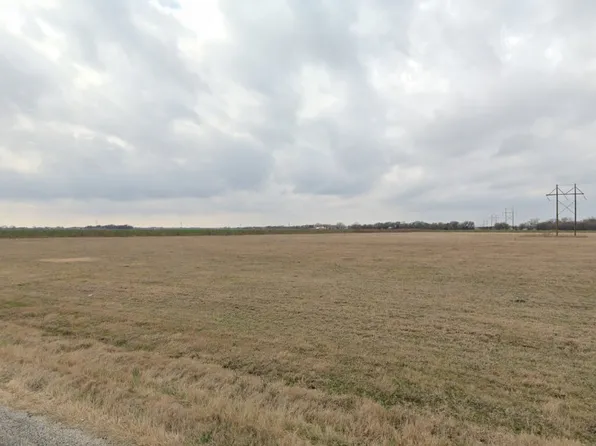 2 Almand Rd, Palmer, TX 75152