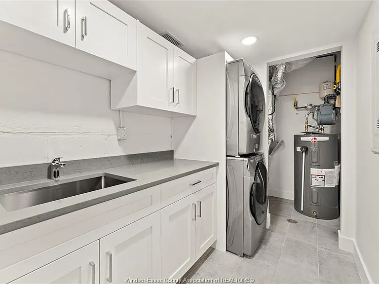 247 Brock St #104 — Photo 5