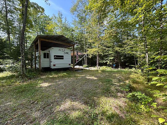 3rd image of 1047 Lily Lake Rd