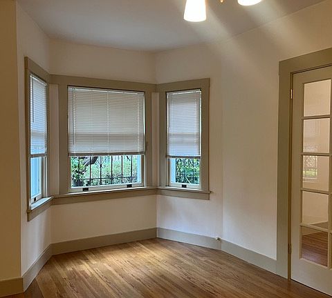 2nd image of 828 Taylor St #1B-1Ba-1000Sqft