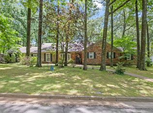2250 Lochlevin Dr, Memphis, TN 38119