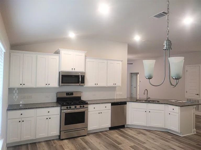 10142 Whitney Reach Dr — Photo 2