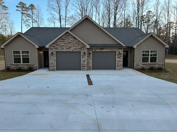 738 Jonas Cir