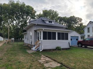 809 W 6th St, Sterling, IL 61081
