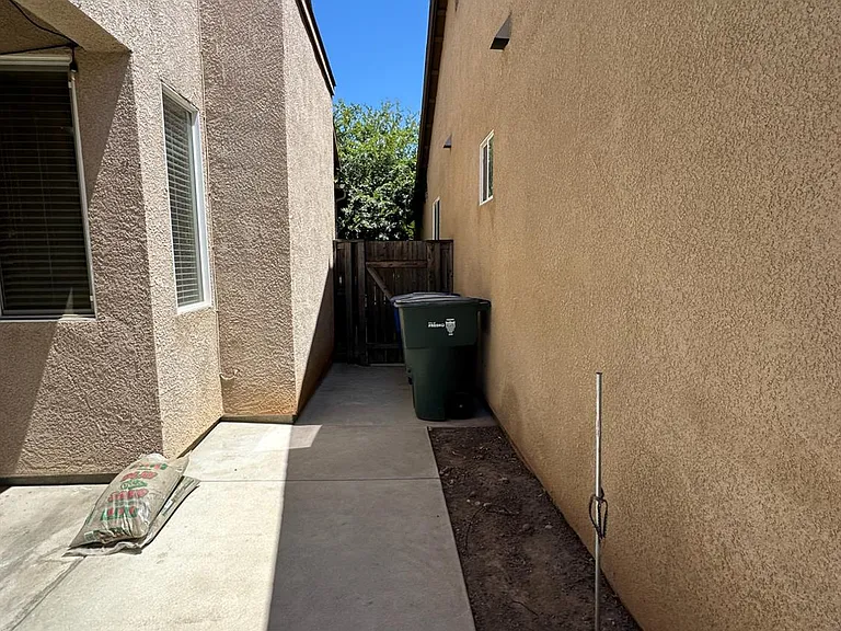 5541 N Plum Ln — Photo 31