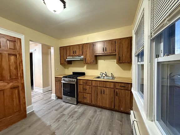 2nd image of 35 Merselis Ave Floor 2