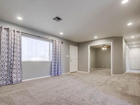 5th image of 13821 Woodbine Dr