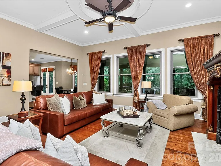 6031 Greystone Dr — Photo 7