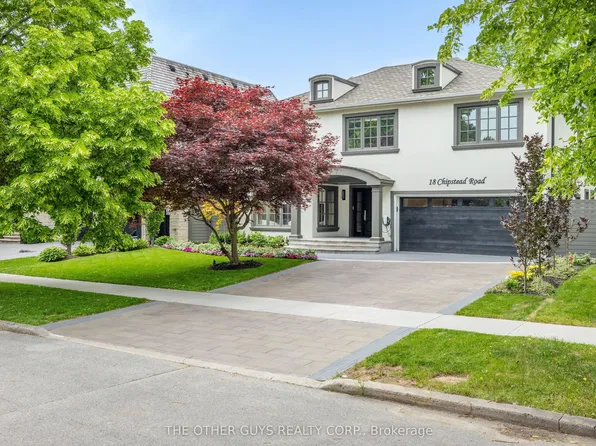 18 Chipstead Rd, Toronto, ON M3B 3E6