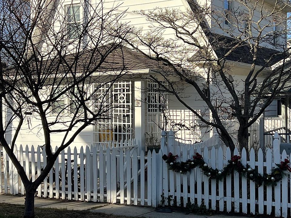 2nd image of 12 New York Ave