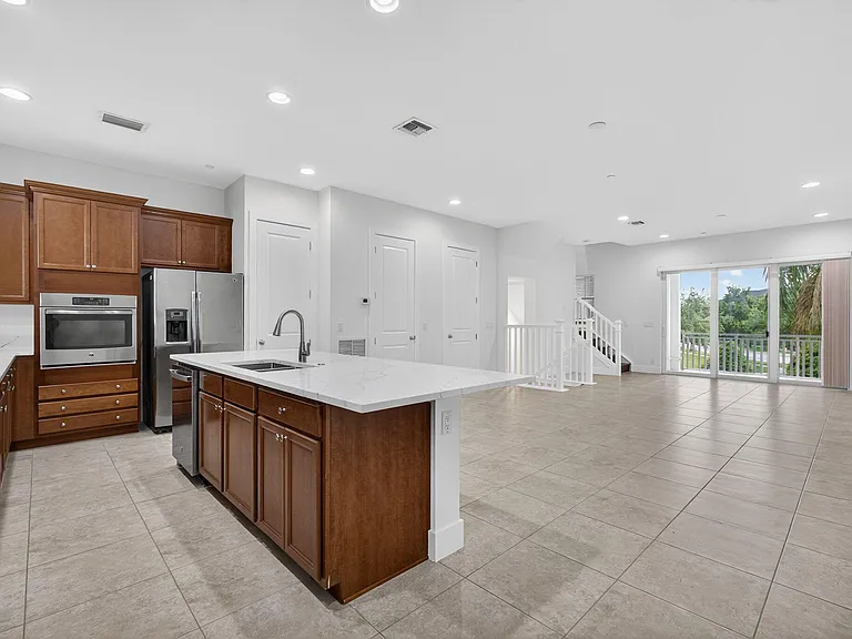 7089 Edison Pl — Photo 10