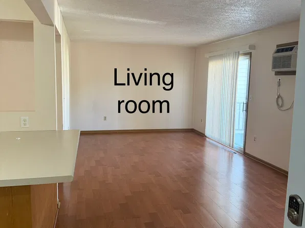 922 Wescott Trl APT 103, Saint Paul, MN 55123