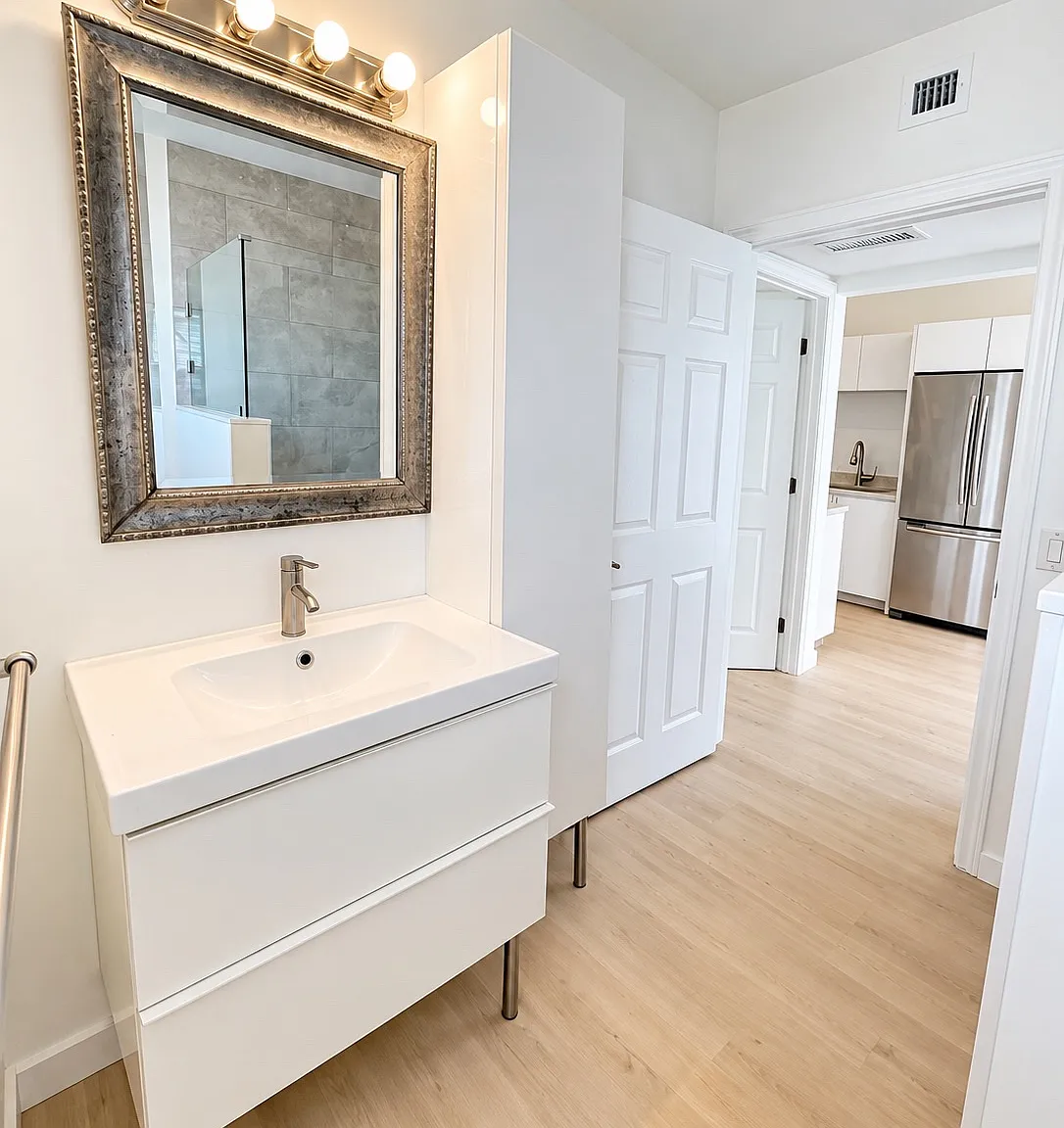 1 bed, 560 sqft, $2,300 — Photo 4