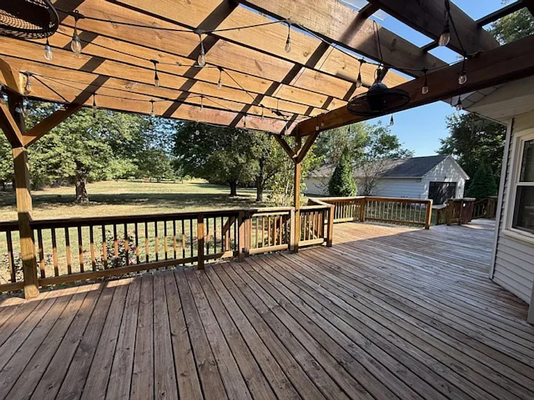 5820 Iron Bridge Rd — Photo 22