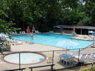 935 Foxfire Dr, Lawrenceville, GA 30044
