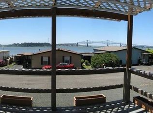 66470 E Bay Rd, North Bend, OR 97459