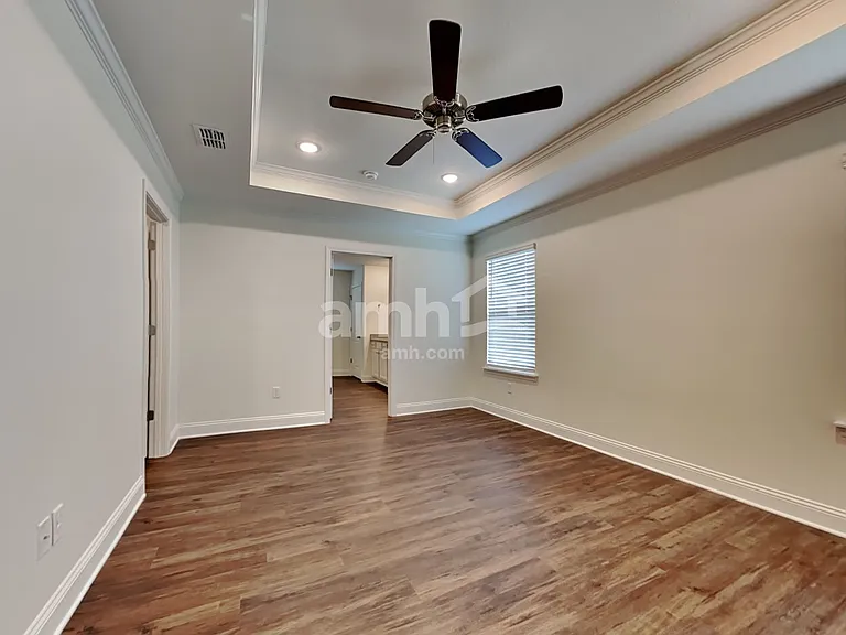 518 Onate Cir — Photo 10