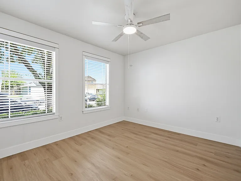 1621 Coriander Dr — Photo 15