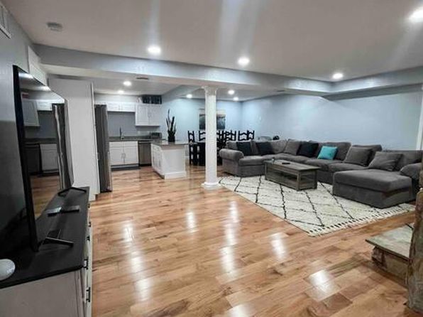 2383 E Catalina Dr
