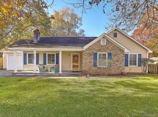 104 Kings Ct, Goose Creek, SC 29445