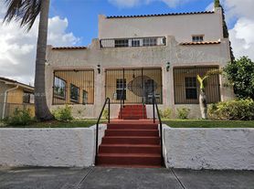 2385 SW 23rd Ter, Miami, FL